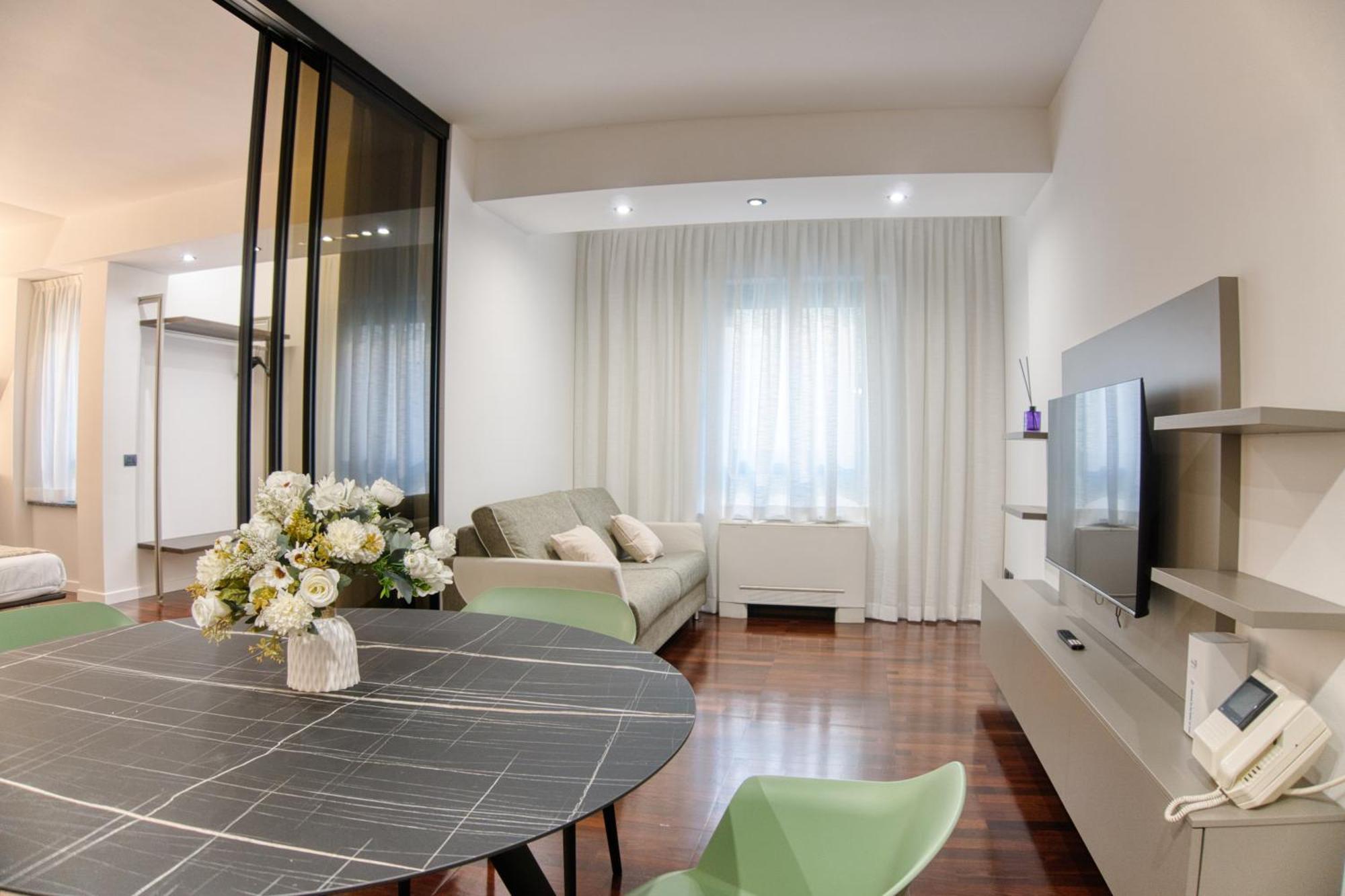 Duomo Lux - Elite In The Heart Of *